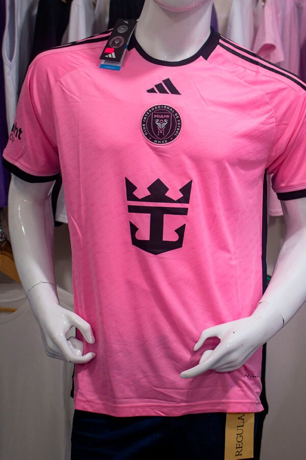 Camiseta de Mesi (rosa)